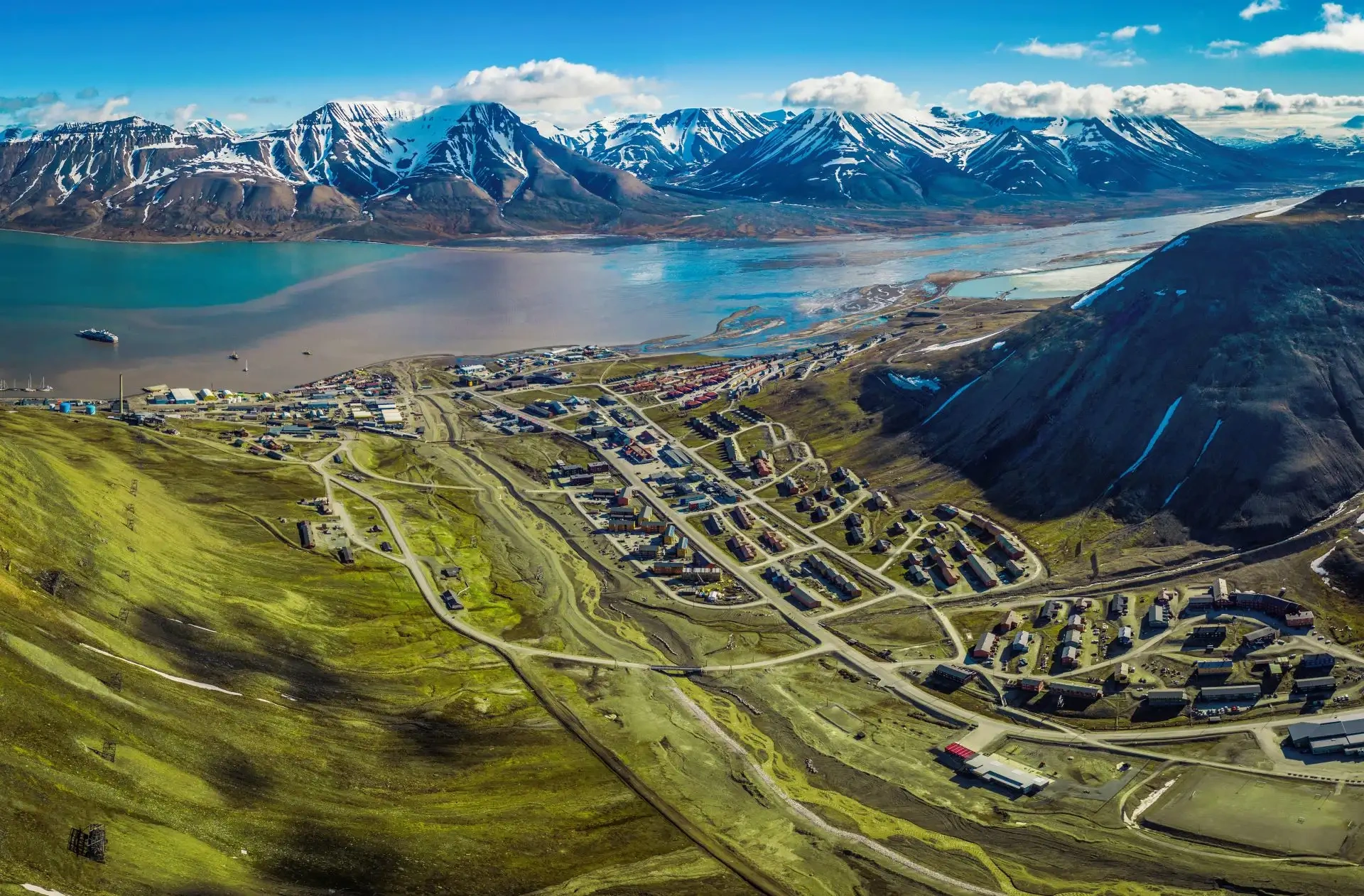 Longyearbyen and the surrounding Svalbard landscape