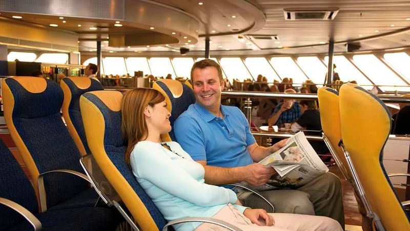Horizon Lounge aboard Condor Voyager