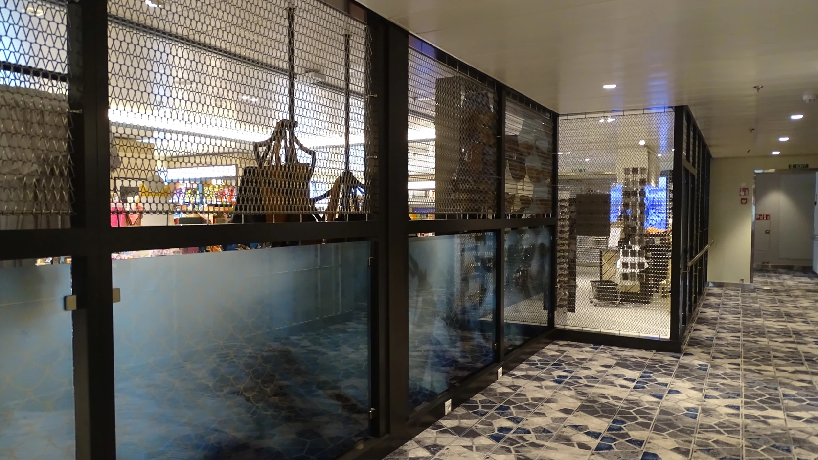 Wasaline shop aboard Aurora Botnia