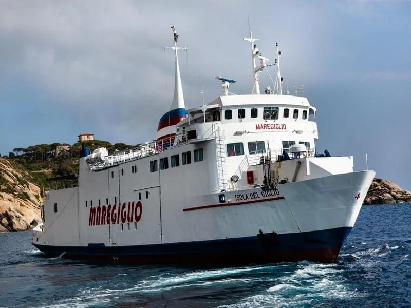 Maregiglio passenger and vehicle ferry