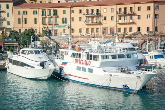 Maregiglio passenger vessel